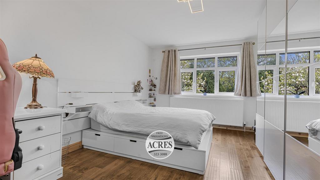 17 Bed 2.jpg