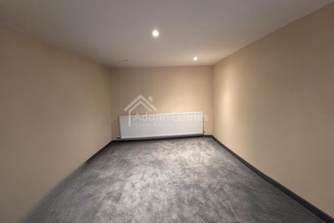 3 bedroom terraced house for sale, Lees Hall Road, Dewsbury