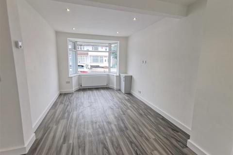 3 bedroom terraced house to rent, Kineton Road, Rubery, Birmingham, B45