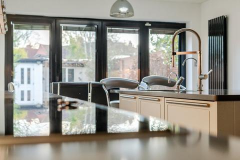 4 bedroom end of terrace house for sale, Marlborough Road, Isleworth, Middlesex