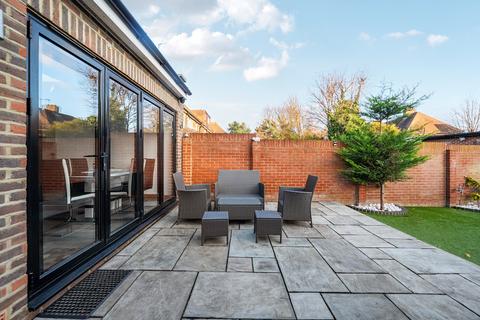 4 bedroom end of terrace house for sale, Marlborough Road, Isleworth, Middlesex