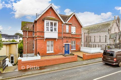 2 bedroom flat for sale, Beachfield Road, Sandown, Isle of Wight