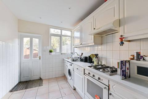 undefined, Bracken Avenue, Nightingale Triangle, London, SW12