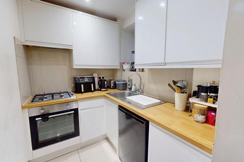 2 bedroom flat to rent, Brunswick Place, Hove, BN3
