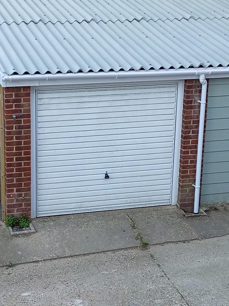 Garage to rent Princes Road, Ferndown BH22