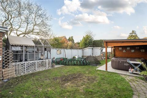 4 bedroom detached house for sale, Beecot Lane, Walton-On-Thames, KT12