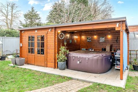 4 bedroom detached house for sale, Beecot Lane, Walton-On-Thames, KT12