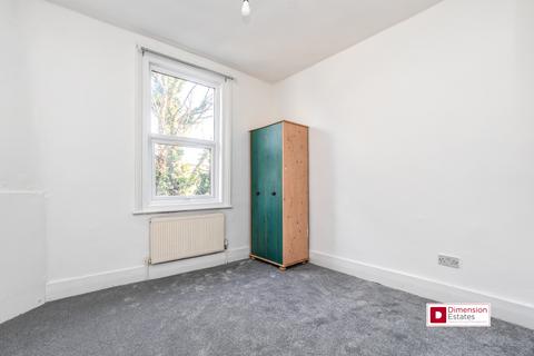 5 bedroom terraced house to rent, Kitchener Road, Tottenham, North london, N17