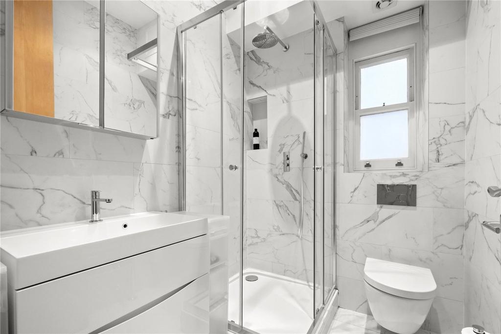 Family Shower Room