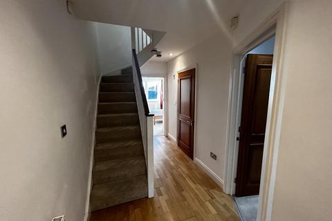 3 bedroom apartment to rent, Cliff Road, Plymouth PL1