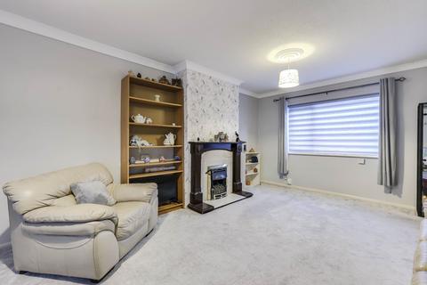 4 bedroom end of terrace house for sale, Queensway, Yeadon, Leeds, West Yorkshire, LS19