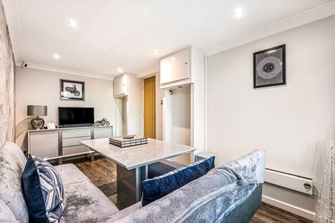 3 bedroom terraced house for sale, Winders Way, Leicester LE2
