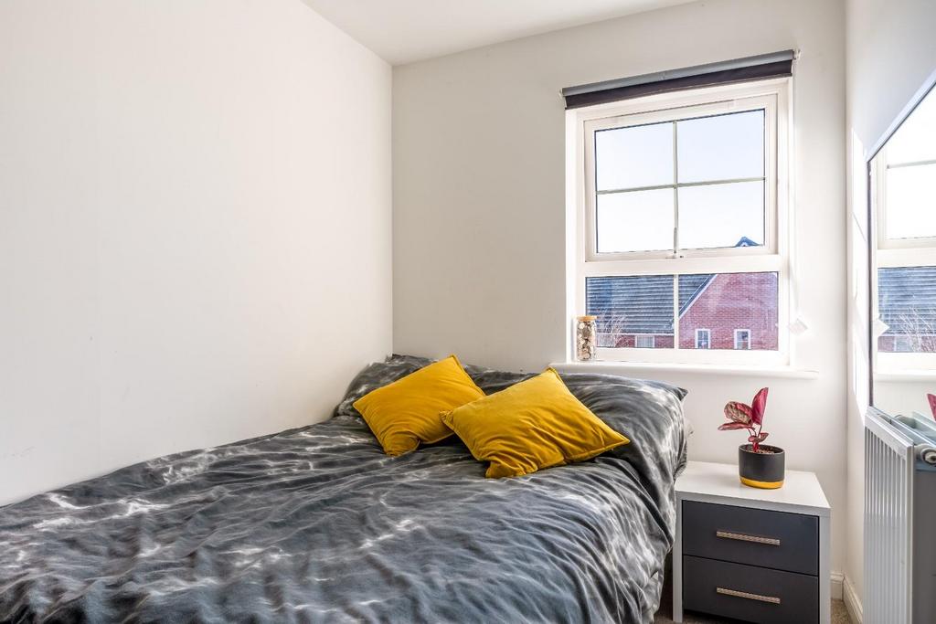 32 Borrer Drive-1.jpg