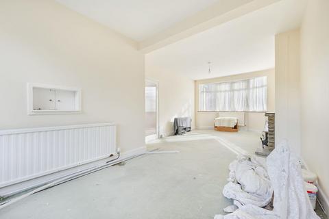 3 bedroom semi-detached house for sale, Earlshall Road, London