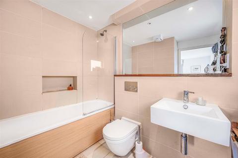 2 bedroom flat to rent, Hornsey Road, Holloway