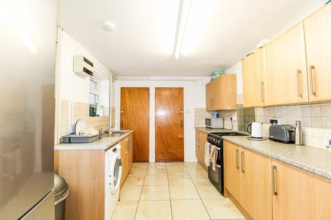 5 bedroom house to rent, Niagara Street, Pontypridd CF37