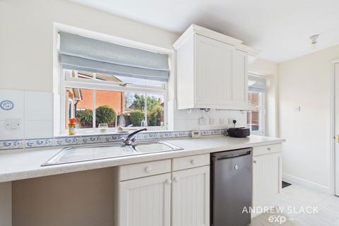 3 bedroom detached house for sale, Woodlands Way, Sutton-in-ashfield NG17