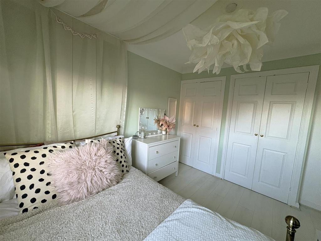 Bedroom 2.jpg