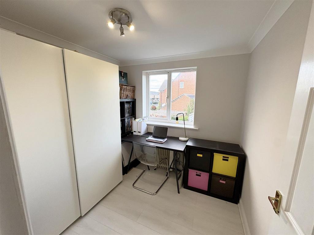 Bedroom 4.jpg