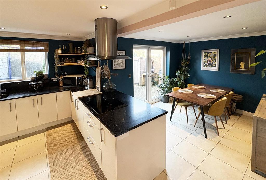 Kitchen-1.jpg