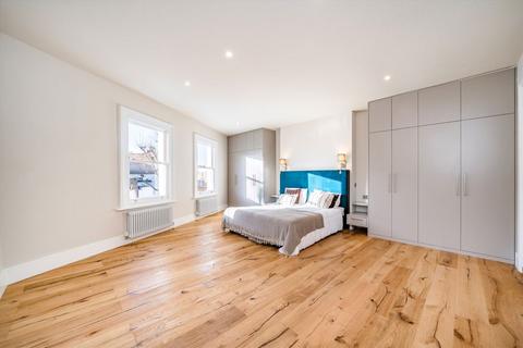 3 bedroom flat for sale, Bevington Road, London W10