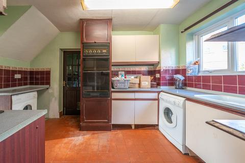 3 bedroom semi-detached house for sale, Great Elms Road, Hemel Hempstead, Hertfordshire, HP3 9TY