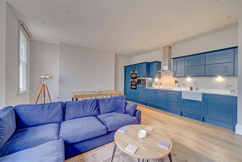 41a Worcester Rd (12