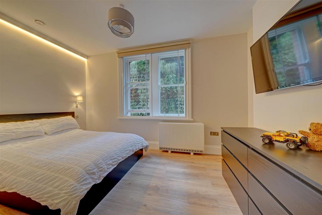 41a Worcester Rd (20