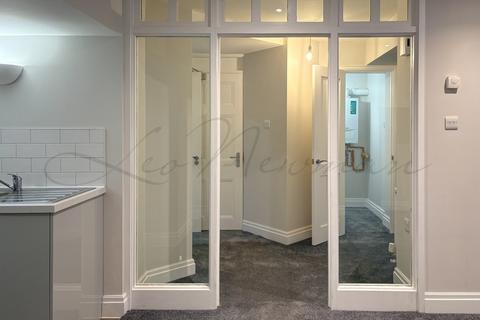 1 bedroom flat to rent, Meadway Court, Hampstead Garden Suburbs, NW11