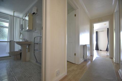 2 bedroom flat to rent, 74 Victoria Avenue, Shanklin