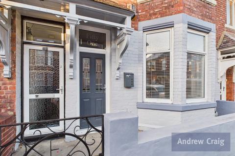 2 bedroom flat for sale, St. Vincent Street, South Shields