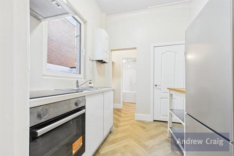 2 bedroom flat for sale, St. Vincent Street, South Shields