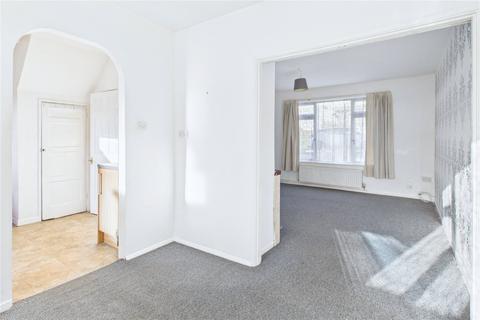 3 bedroom terraced house for sale, Bourne Road, Swindon SN2
