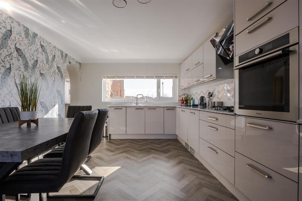 Kitchen diner