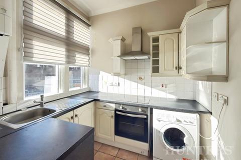 1 bedroom flat to rent, Carshalton Road, Sutton
