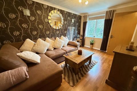 2 bedroom semi-detached house for sale, Oransay Close, Northampton NN3