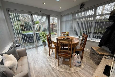2 bedroom semi-detached house for sale, Oransay Close, Northampton NN3