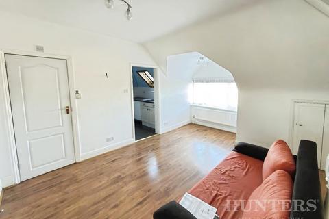 1 bedroom flat to rent, Carshalton Road, Sutton