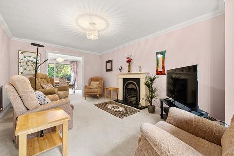 4 bedroom detached house for sale, Weaver Moss, Berkshire GU47