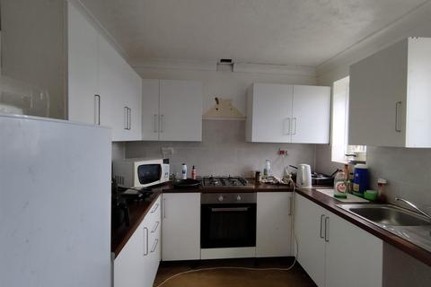 undefined, Churchfield Avenue, Tipton