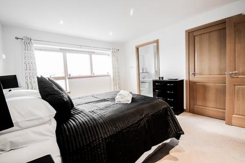 3 bedroom flat to rent, Polmuir Road, Garthdee, Aberdeen, AB11