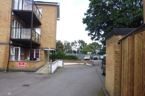undefined, Gladbeck Way, Enfield, London, EN2