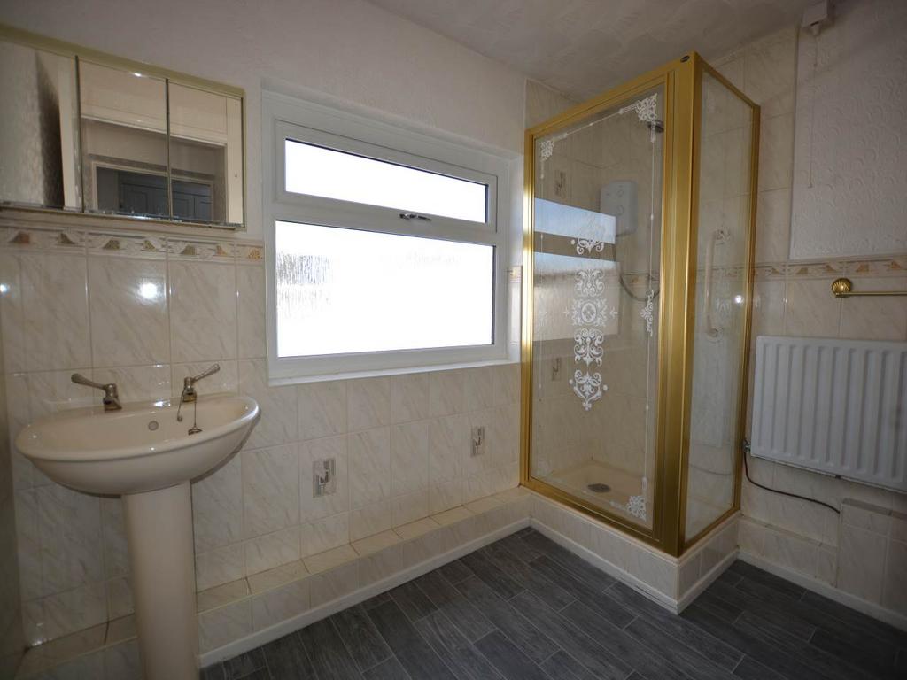 Gf shower room