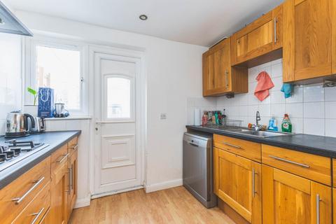 3 bedroom terraced house for sale, McCall Close, Stockwell