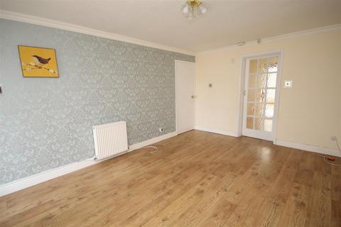 3 bedroom semi-detached house to rent, Ashdown Close, Binley, Coventry