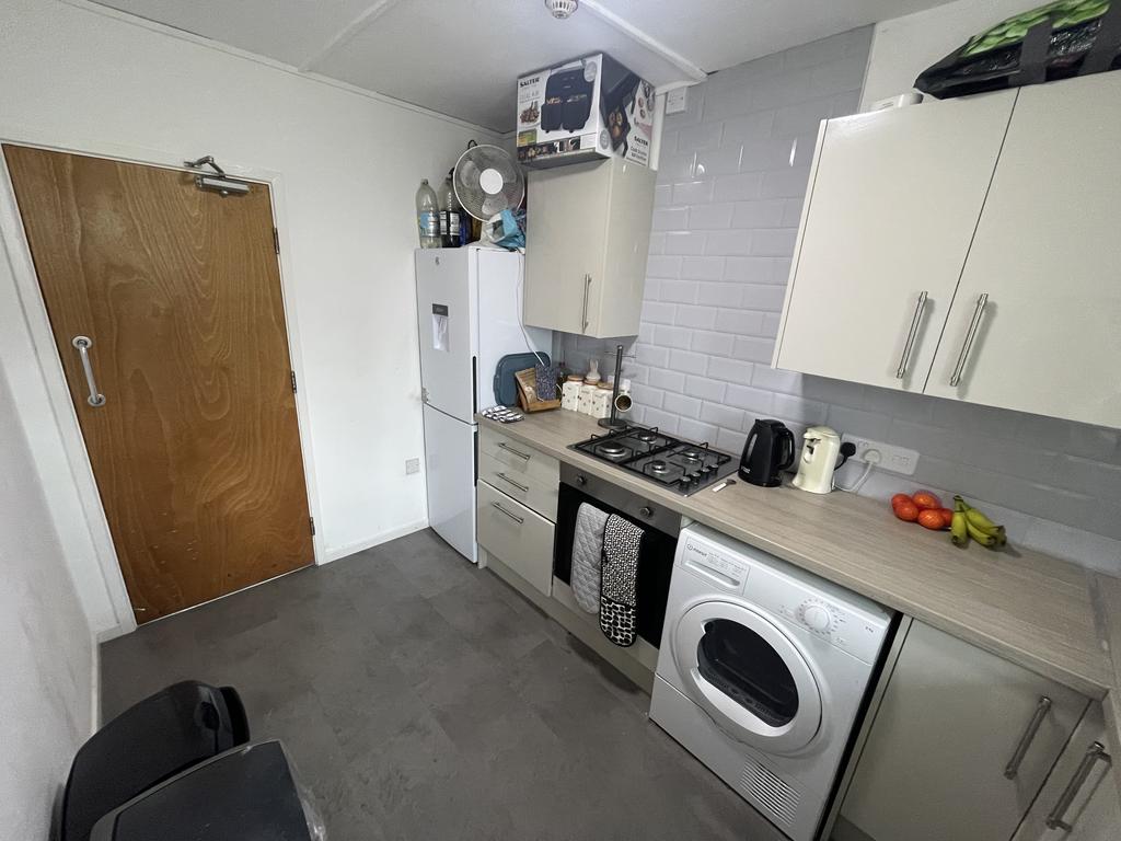 Kitchen 2