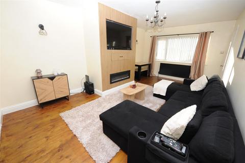 3 bedroom semi-detached house for sale, Kingsway, Wrose, Bradford
