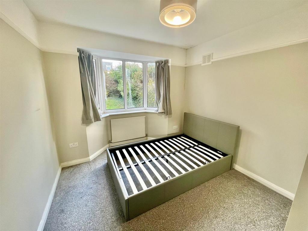 Bedroom 31 The Byway.jpg