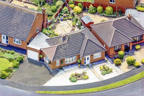 2 bedroom detached bungalow for sale, De La Bere Crescent, Burbage