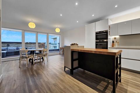 3 bedroom flat for sale, Cambridge CB2